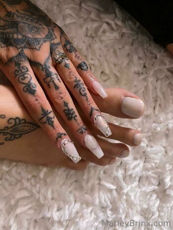 Leaked Prettiest feet private photo viral onlyfans