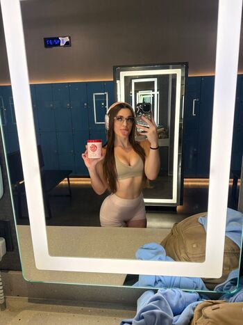 Leaked Prettyxzoey private photo viral onlyfans