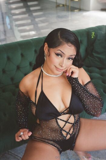 Leaked Princess emily page private photo viral onlyfans
