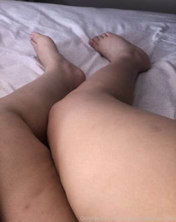 princessofhandsandfeet