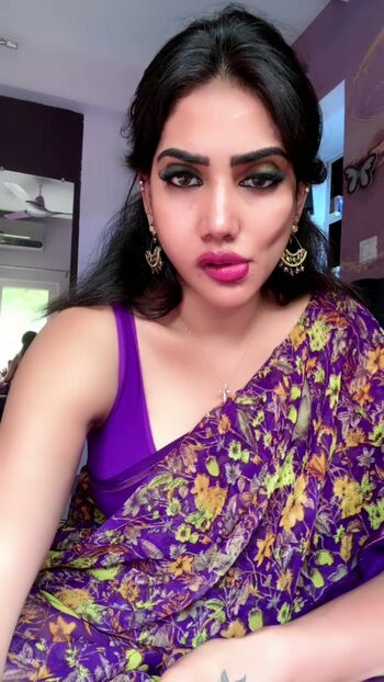 Leaked Priya naidu private photo viral onlyfans