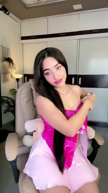 Leaked Priyankaabhuti private photo viral onlyfans