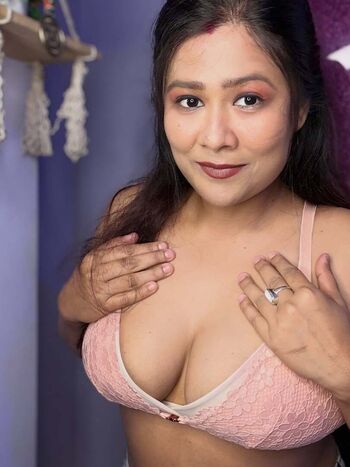 Leaked Puja ghosh private photo viral onlyfans
