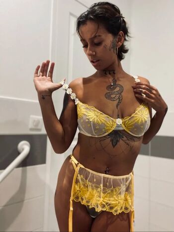 Leaked Queen private photo viral onlyfans