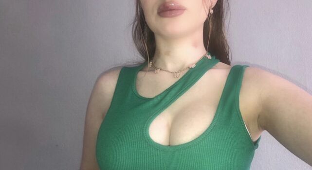 Leaked Queenamandine private photo viral onlyfans