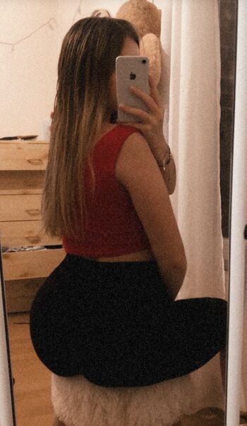 Leaked Queenamandine private photo viral onlyfans