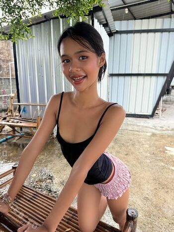 Leaked Queeniemeetsworld private photo viral onlyfans