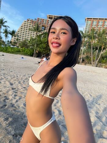 Queeniemeetsworld