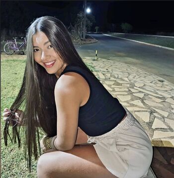 &Quot;Quem É Essa&Quot; Pesquise Nomes Aqui.