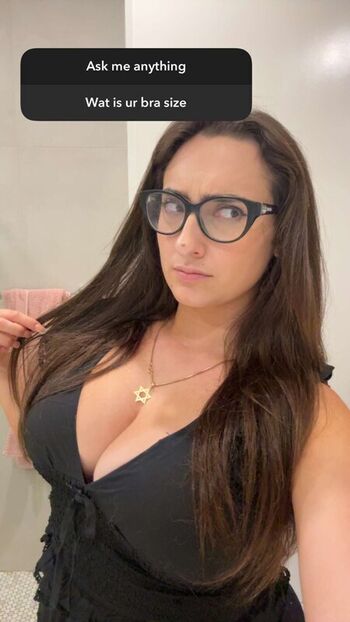 qveenjulia