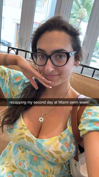 qveenjulia