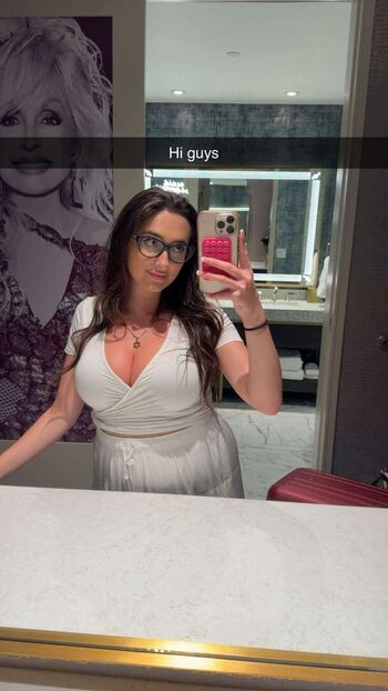 qveenjulia
