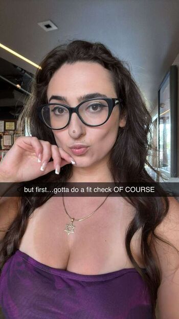 qveenjulia