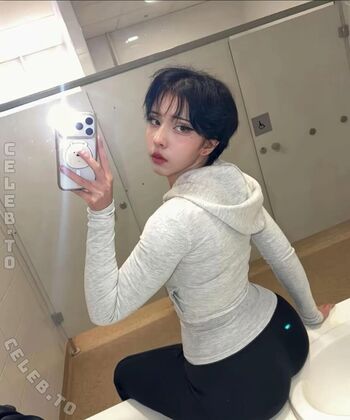 Leaked Ry ly private photo viral onlyfans