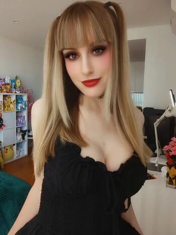 RaeRaeSenpai