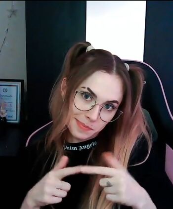 Leaked Raine reacts page private photo viral onlyfans