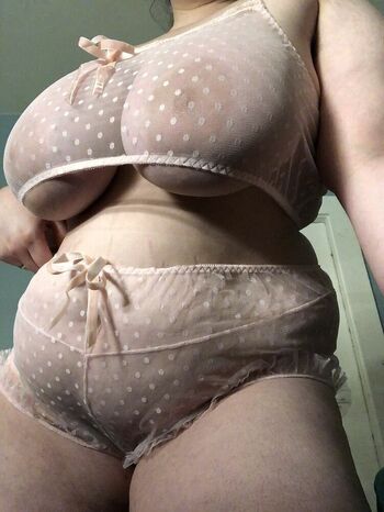 Leaked Ramenslurperr private photo viral onlyfans