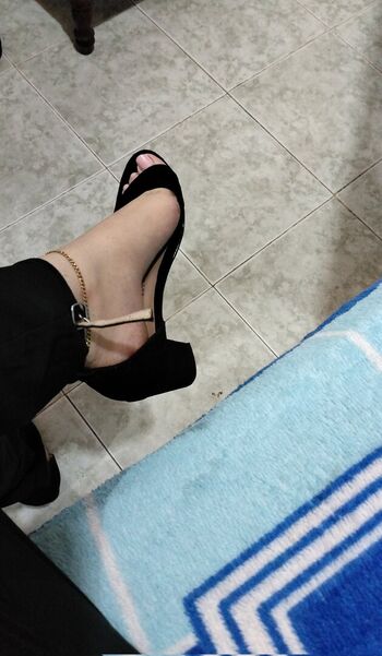 Random Girls Feet