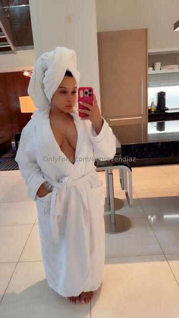 Raven Diaz From Joselines Cabaret