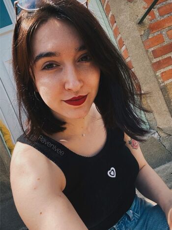 Leaked Ravenivee private photo viral onlyfans