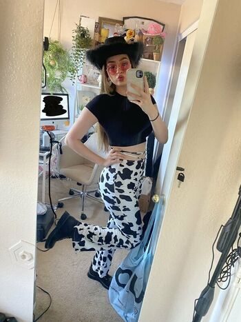 Leaked React girlsyt private photo viral onlyfans