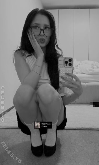Leaked Reallizsa private photo viral onlyfans