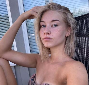 Leaked Rebecca pleym page private photo viral onlyfans