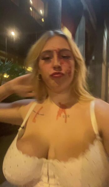 Leaked Reeseychanelle private photo viral onlyfans