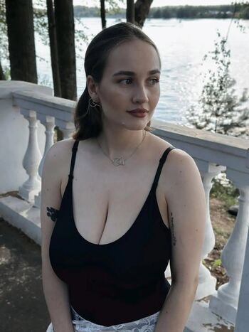 Regina Rodnova