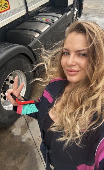 Leaked Reines de la route private photo viral onlyfans