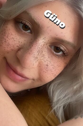 İrem Sakmar