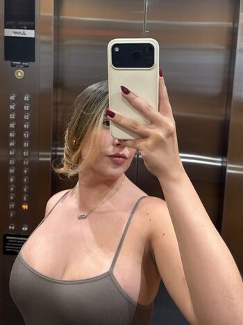 Leaked Resolanaaaaaaaa private photo viral onlyfans