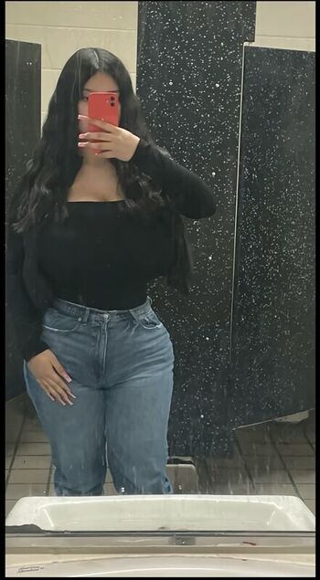 Leaked Reyna ramirez private photo viral onlyfans