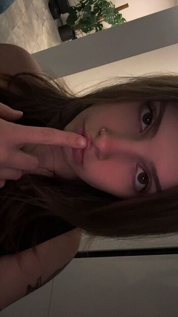 Leaked Rezxxvv private photo viral onlyfans