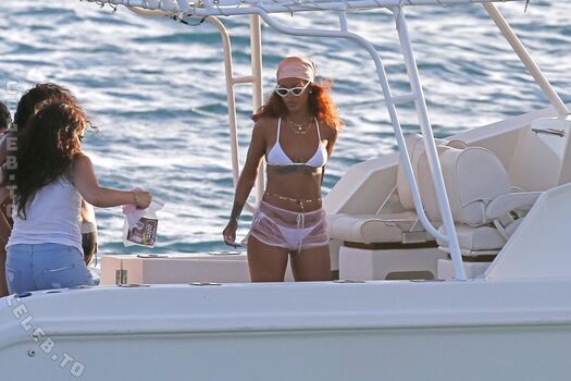 Leaked Rihanna  page private photo viral onlyfans
