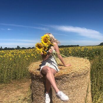 Leaked Rileybluebell private photo viral onlyfans