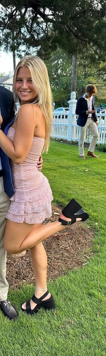 Leaked Ariel demure/ private photo viral onlyfans