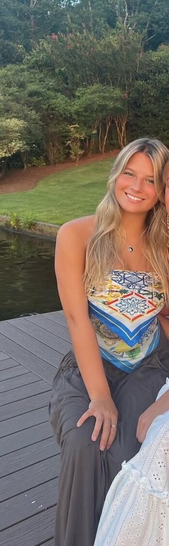 Leaked Niixiii/ private photo viral onlyfans