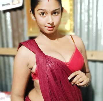 Leaked Riya vlogs private photo viral onlyfans