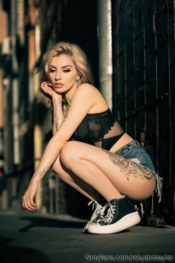 Leaked Rolyatistaylor  page private photo viral onlyfans
