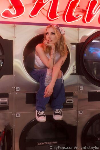 Leaked Rolyatistaylor  page private photo viral onlyfans