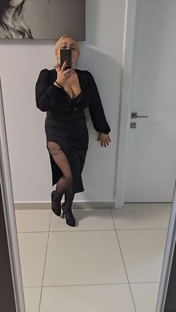 Leaked Romanian girls page private photo viral onlyfans