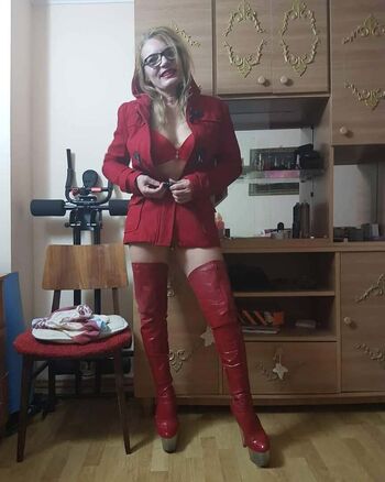 Leaked Romanian girls page private photo viral onlyfans