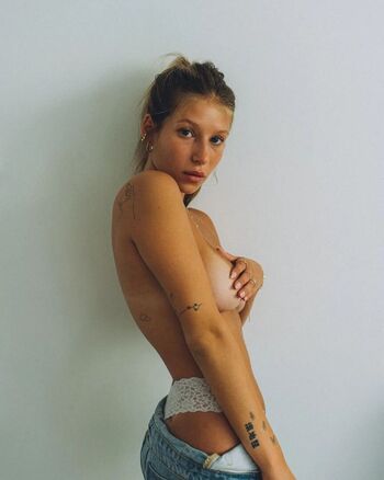 Leaked Roni zouler page private photo viral onlyfans