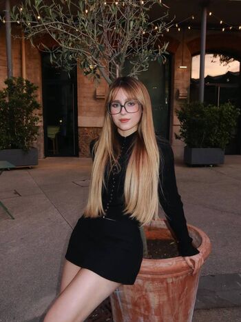 Leaked Liyamizrahii/ private photo viral onlyfans