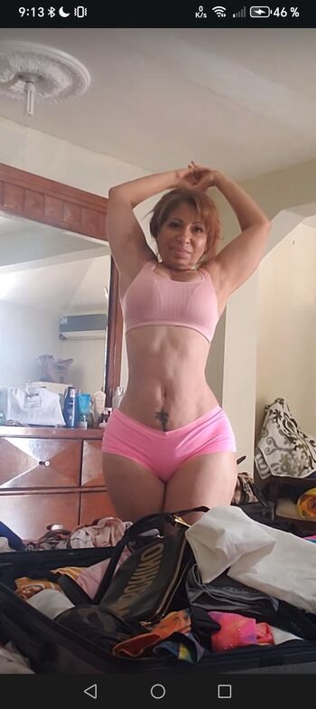 Rosa Cruda