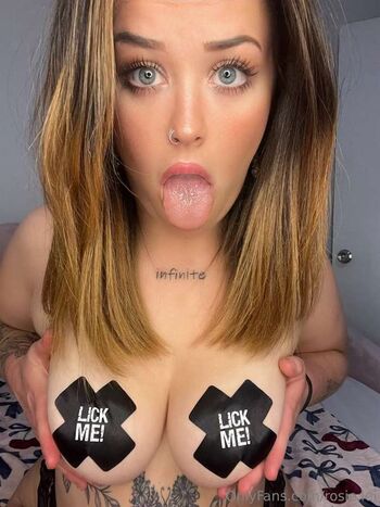 Leaked Rosie lei page private photo viral onlyfans