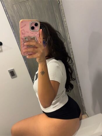 Leaked Rosiebaee private photo viral onlyfans