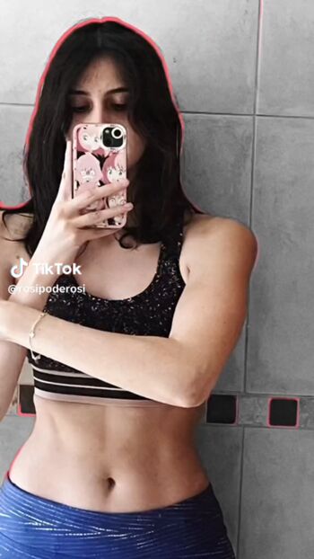Leaked Rosipoderosi private photo viral onlyfans