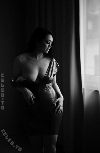 Leaked Rowina offical private photo viral onlyfans